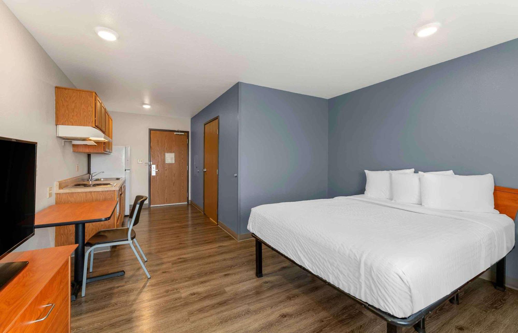 Extended Stay America Select Suites - Melbourne - West Мельбурн Экстерьер фото