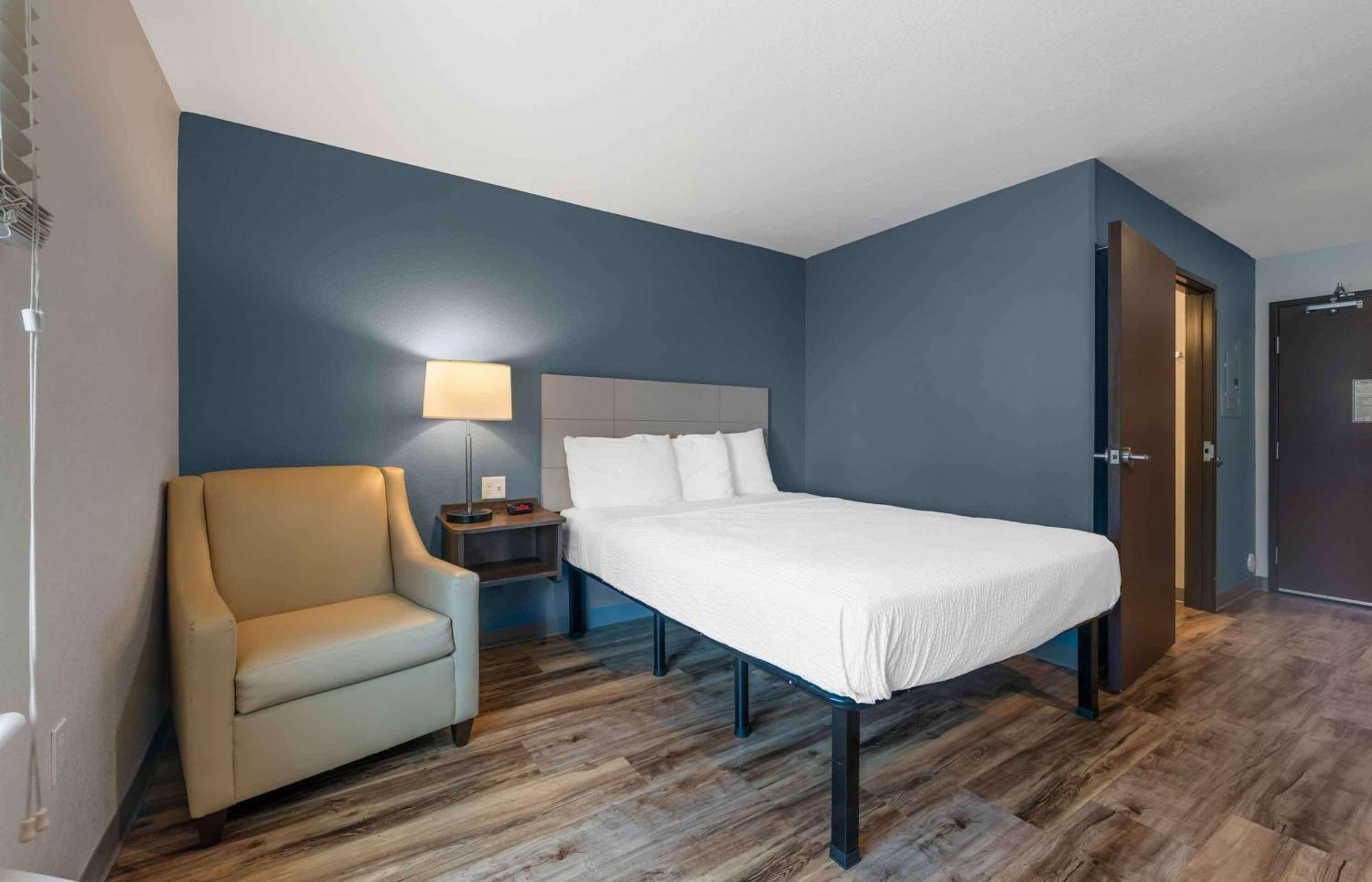 Extended Stay America Select Suites - Melbourne - West Мельбурн Экстерьер фото