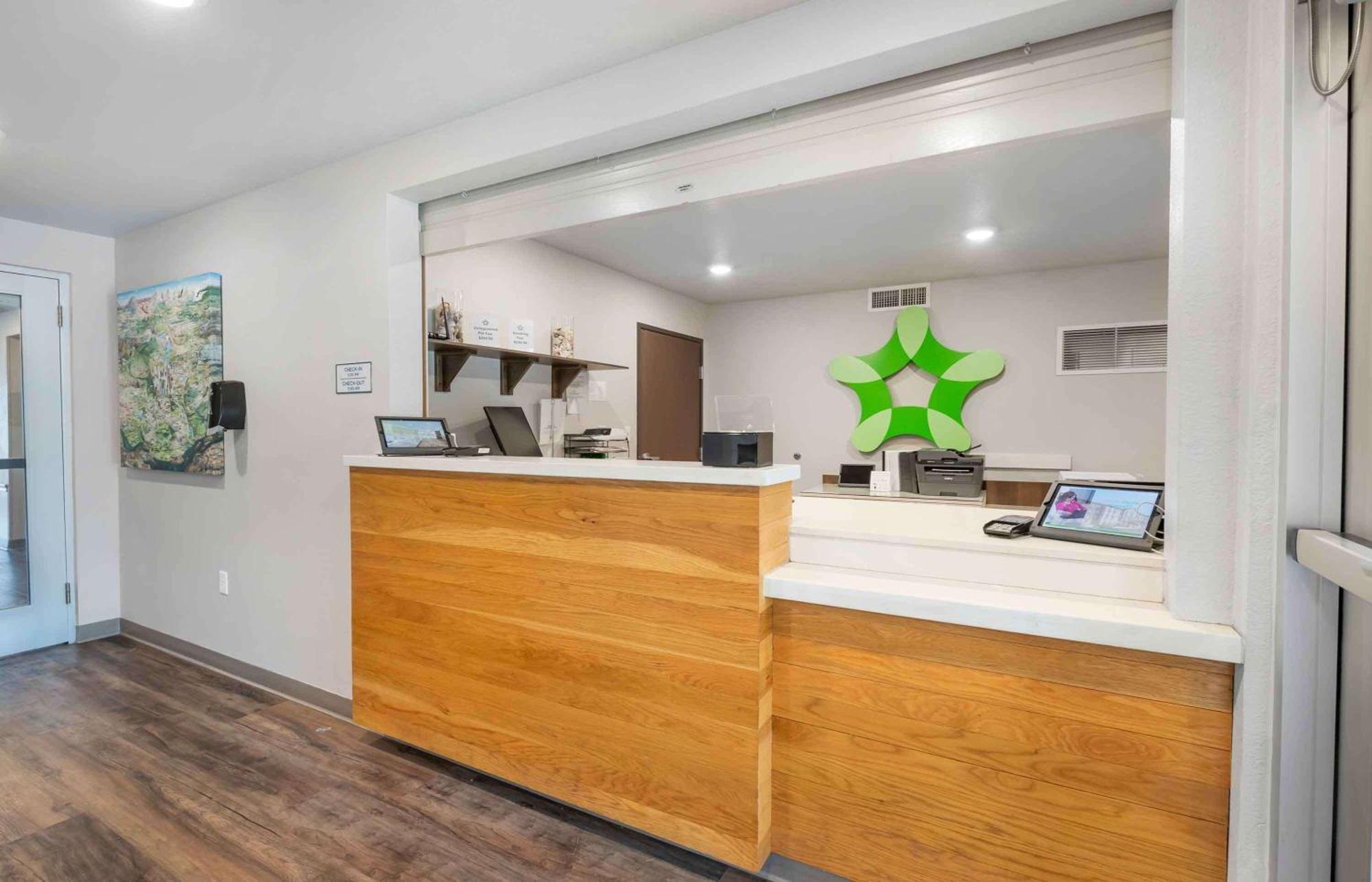 Extended Stay America Select Suites - Melbourne - West Мельбурн Экстерьер фото